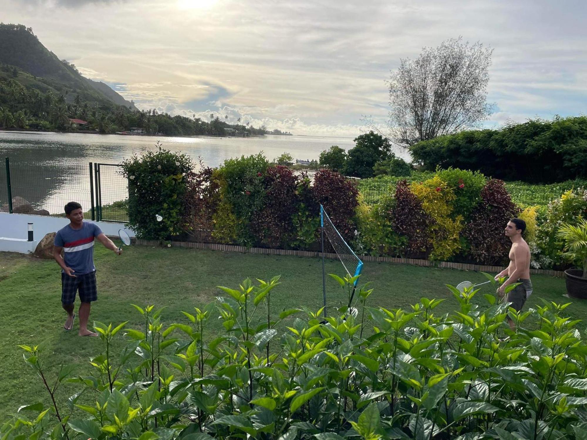 Villa Ho'A - Bord De Mer Avec Piscine Papetoai Eksteriør bilde